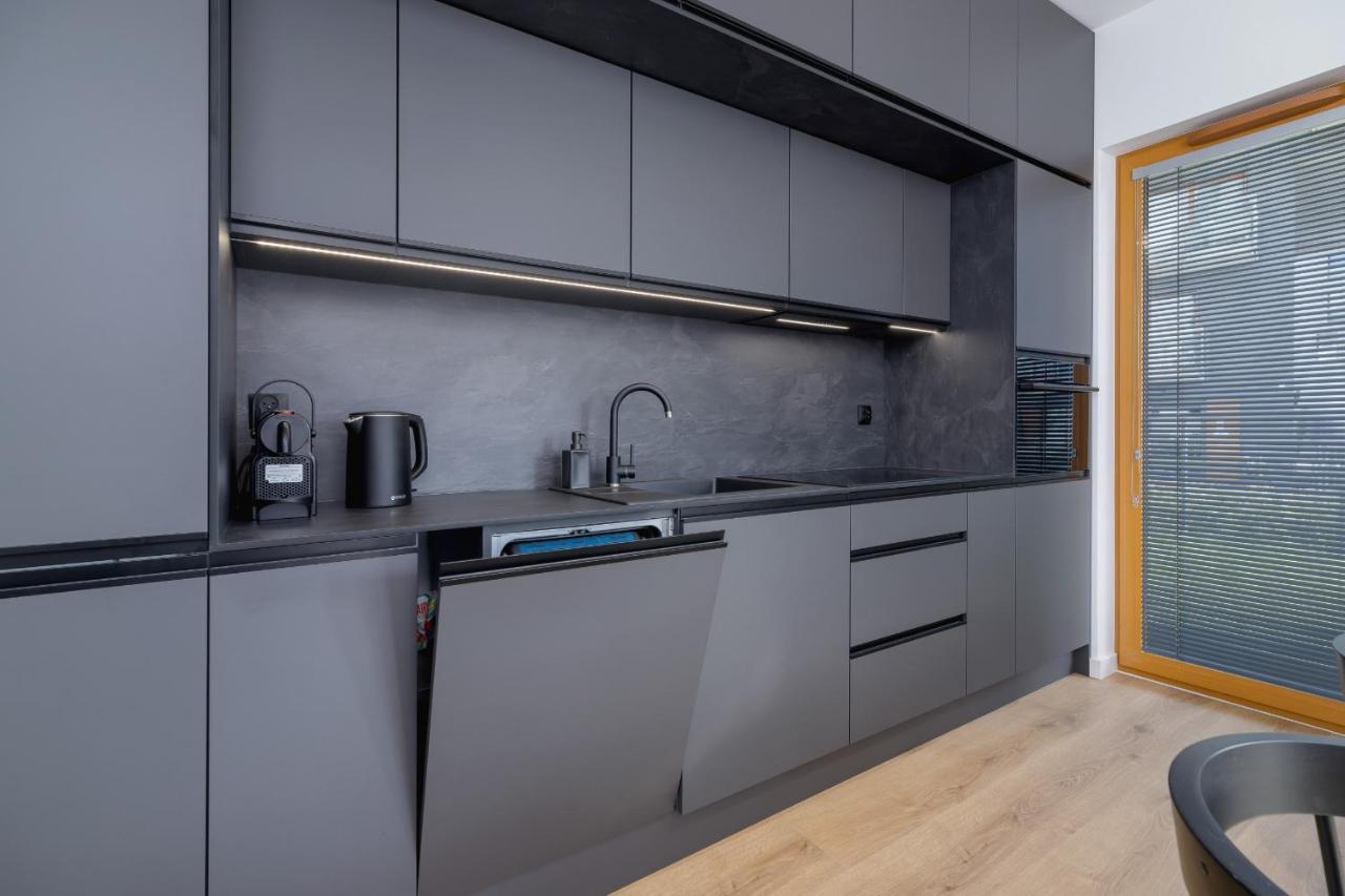 Luxurious Apartment Rakowicka Krakow By Renters Prestige Cracóvia Exterior foto