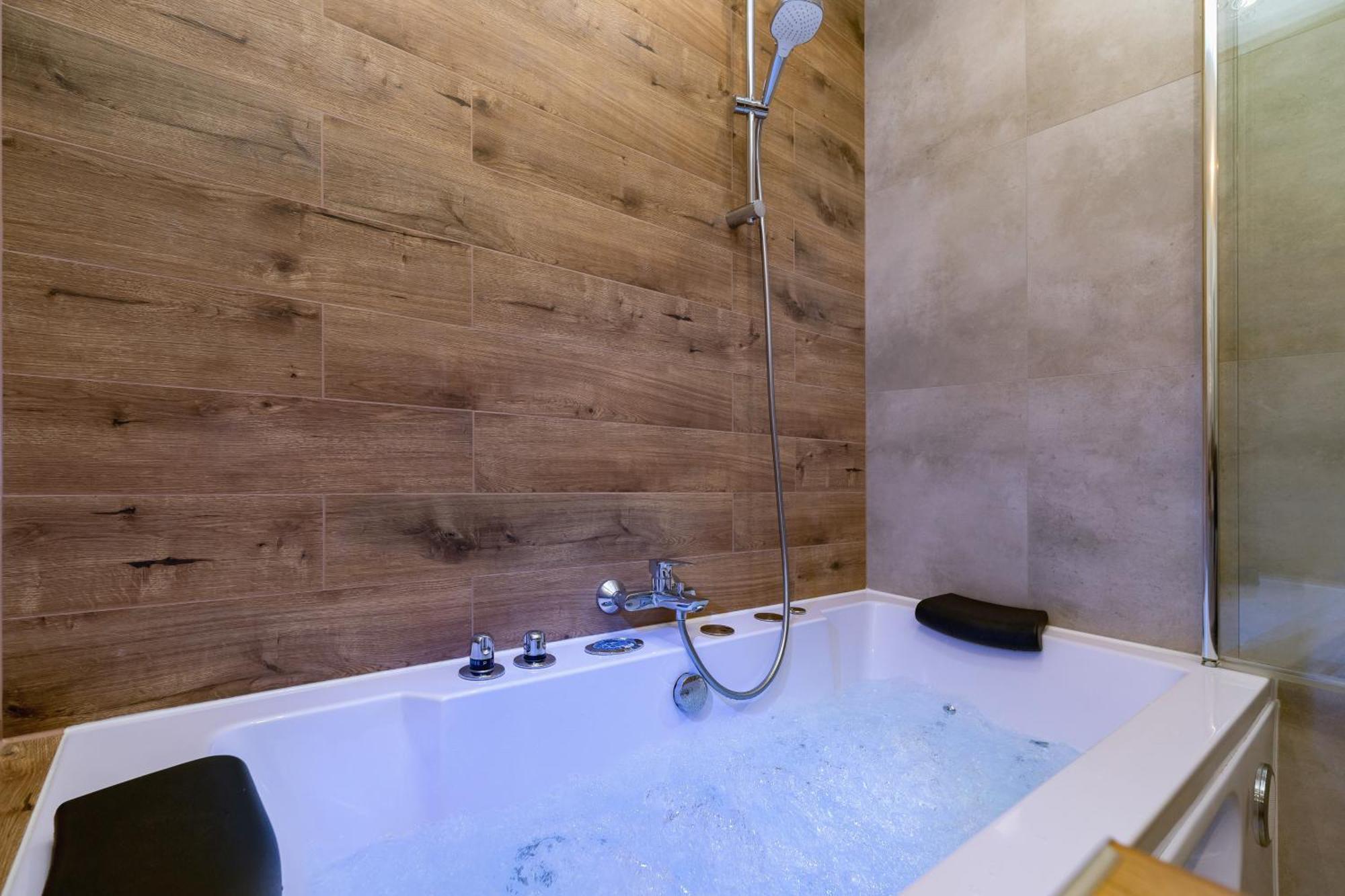 Luxurious Apartment Rakowicka Krakow By Renters Prestige Cracóvia Exterior foto