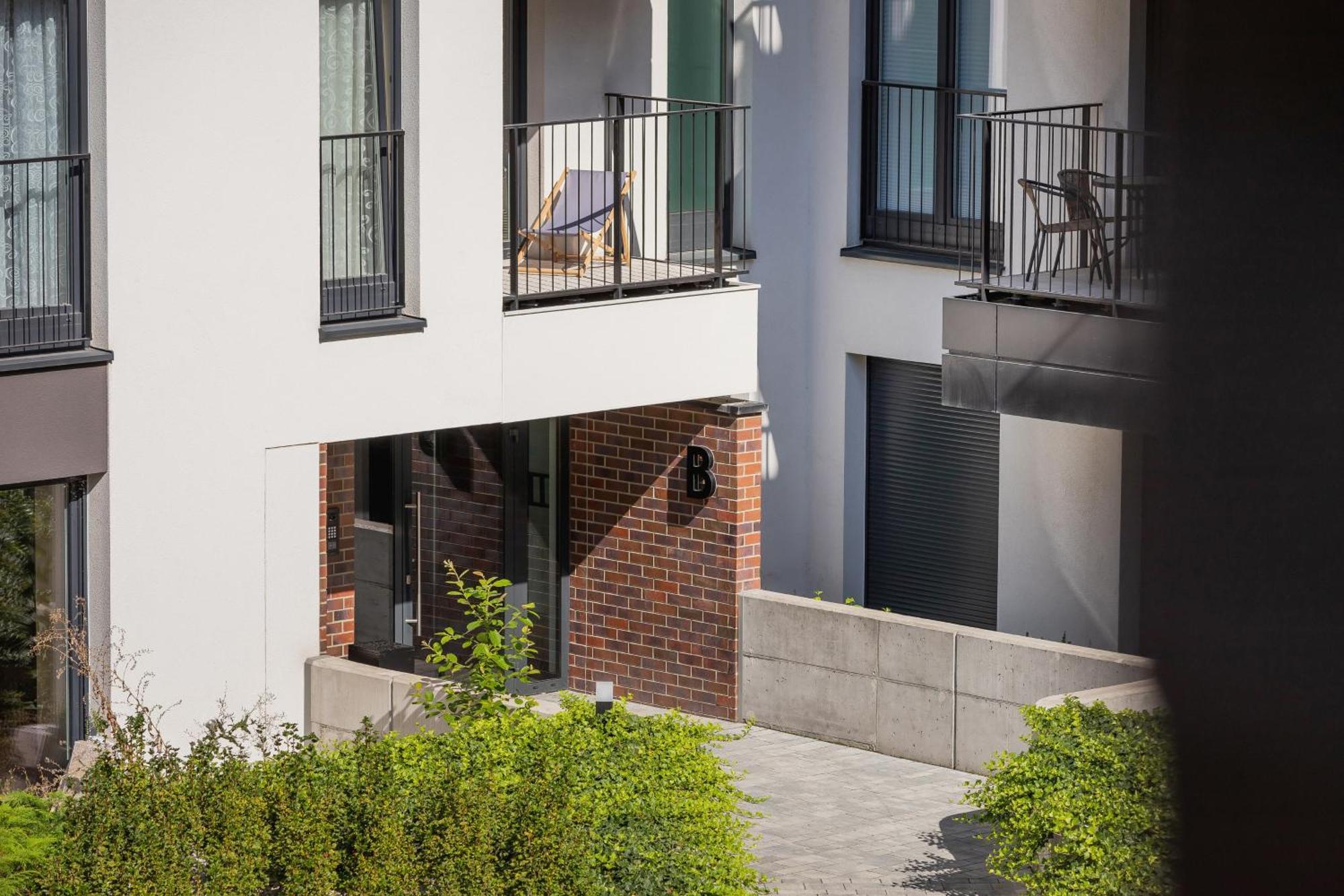 Luxurious Apartment Rakowicka Krakow By Renters Prestige Cracóvia Exterior foto